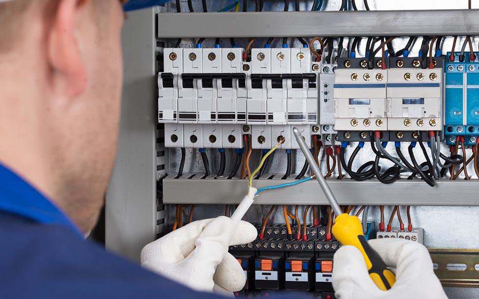 besoin d'un électricien Colombes